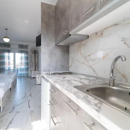 Amalthia * Σκάλα Ποταμιάς